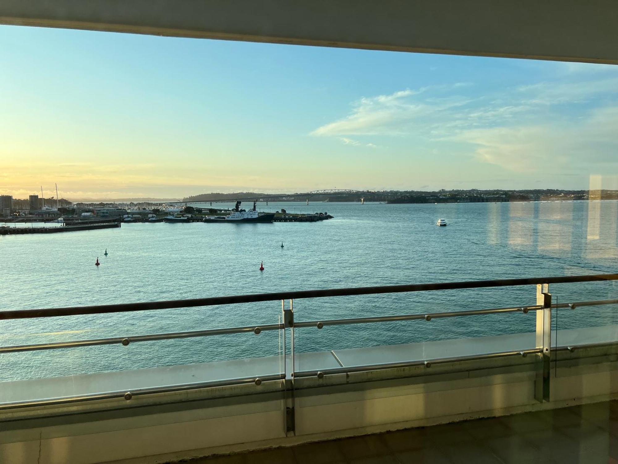 Waterfront Seaview Hotel Apartment - Same Building Block As Auckland Hilton المظهر الخارجي الصورة