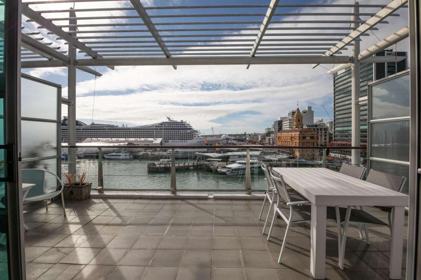 Waterfront Seaview Hotel Apartment - Same Building Block As Auckland Hilton المظهر الخارجي الصورة